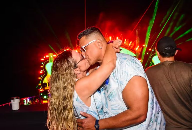 Xanddy se derrete por Carla Perez e confessa: 