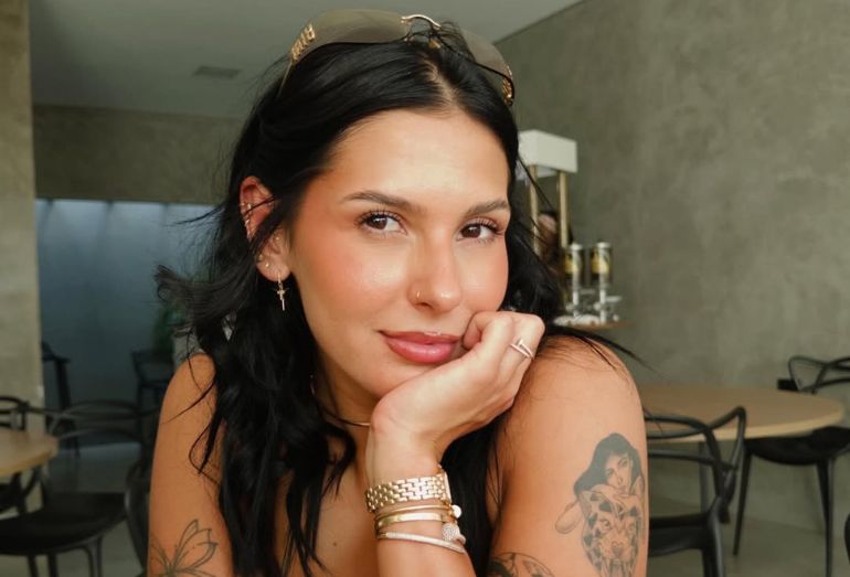 Ana Castela esclarece planos para o futuro e nega despedida dos palcos