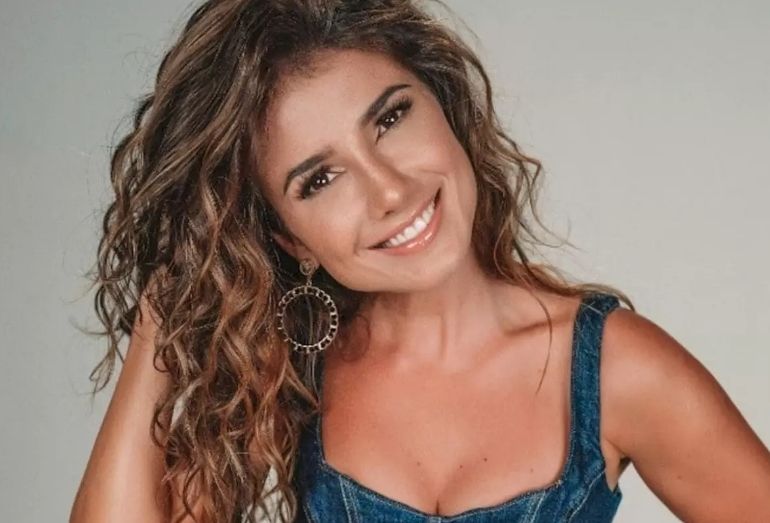 Paula Fernandes explica por que não declara apoio político: “É íntimo”